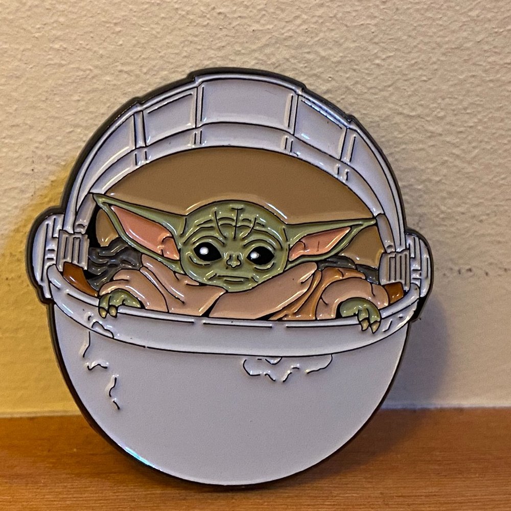 New Star Wars The Child Grogu Enamel Pin Mandalorian Wal-Mart Exclusive
